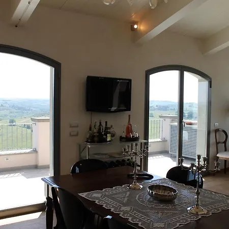 مزرعة للإقامة Relais Pugliano *