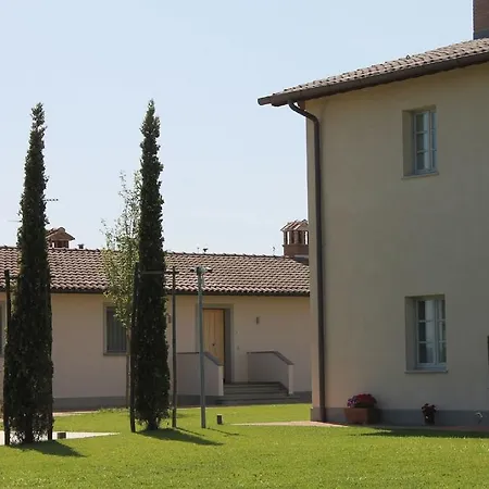 مزرعة للإقامة Relais Pugliano